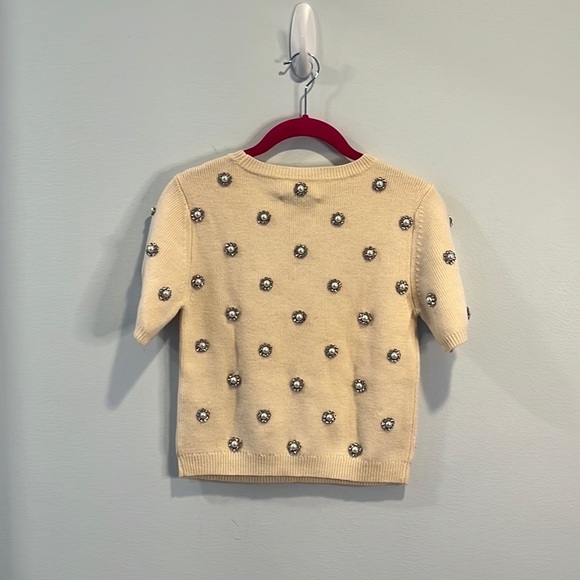 Alice + Olivia cream white “Bay” pearl/rhinestone cropped shortsleeve sweater XS - Picture 7 of 7